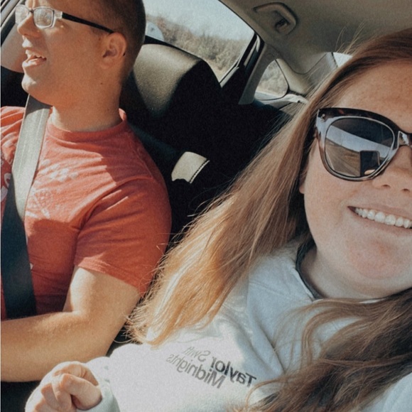 Meet your Posher, Kelsey - Picture 2 of 13